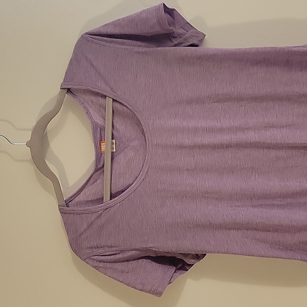 Lucy work out t shirt